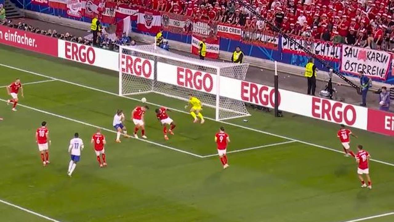 Frankreich erkämpft Zittersieg