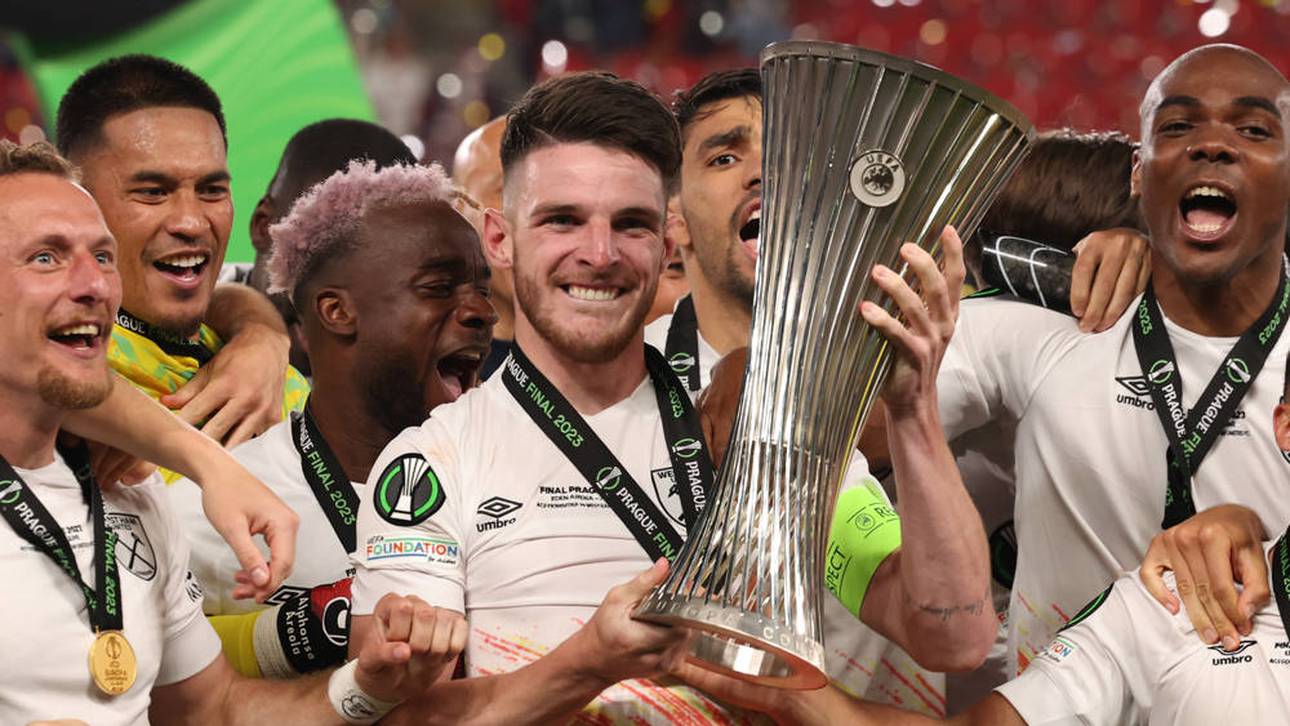 Besondere Ehre für Bayern-Flirt