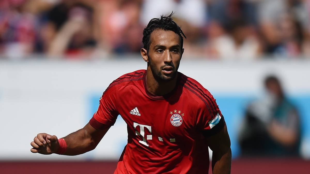 PLATZ 13 - MEDHI BENATIA,  
2014 für 28 Millionen vom AS Roma - Leistungsdaten für Bayern: 46 Spiele, 3 Tore, 3 Vorlagen. In der Zeit 3 Titel: 2x Meister, 1x Pokal. 2016 weiterverkauft für 15 Millionen (Juve)