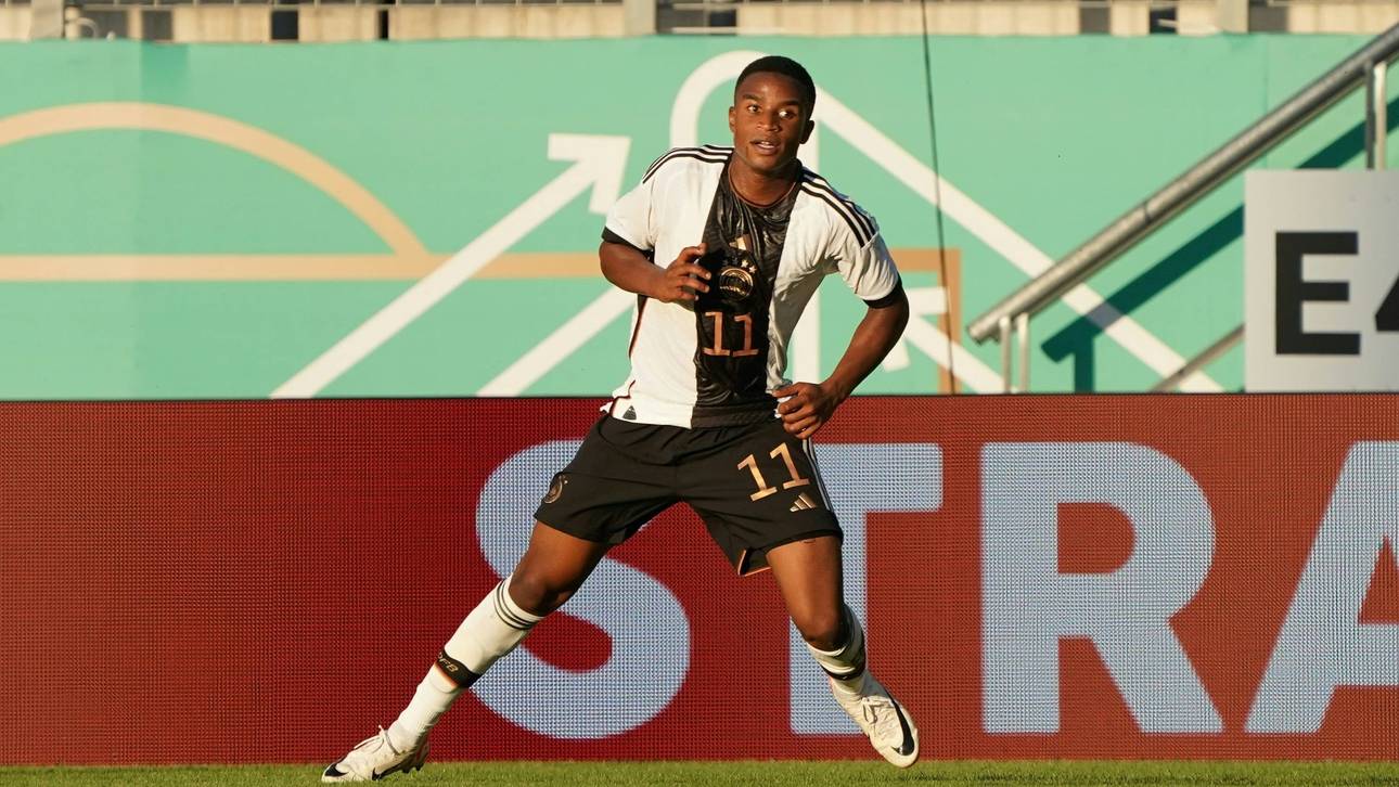 Moukoko-Gala bei U21-Sieg