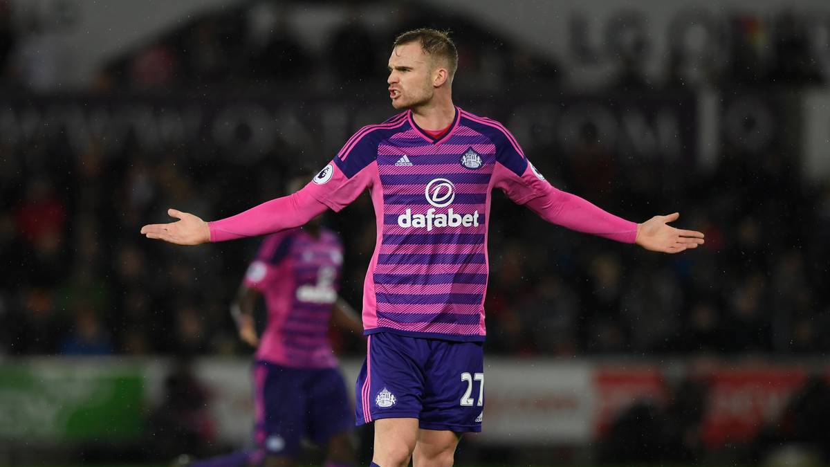 JAN KIRCHHOFF: So manch einer wird sich noch an Jan Kirchhoff erinnern. Zuletzt spielte der 27-Jährige in der zweiten englischen Liga bei den Bolton Wanderers, zuvor in der Premier League beim AFC Sunderland. Dorthin wechselte er 2016 aus der Bundesliga 