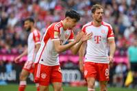 Bayern-Shootingstar Aleksandar Pavlovic verlängert seinen Vertrag beim FC Bayern vorzeitig um zwei weitere Jahre.