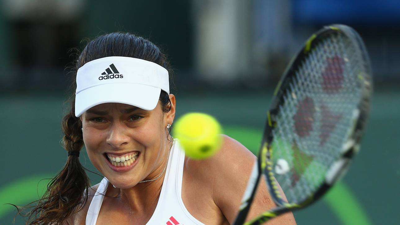 Schweinsteigers Frau schon raus