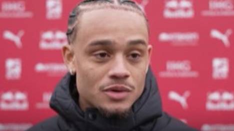RB-Star Xavi Simons spricht über Leipzigs Negativserie vor dem Duell mit Dortmund. Nach seiner Verletzung betont er, wie wichtig es ist, als Team geschlossen nach vorne zu blicken.
