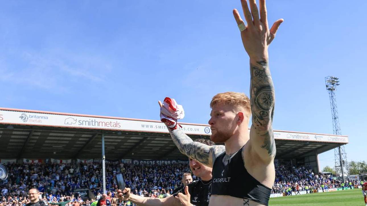 Josh Stones revanchierte sich bei den gegnerischen Fans