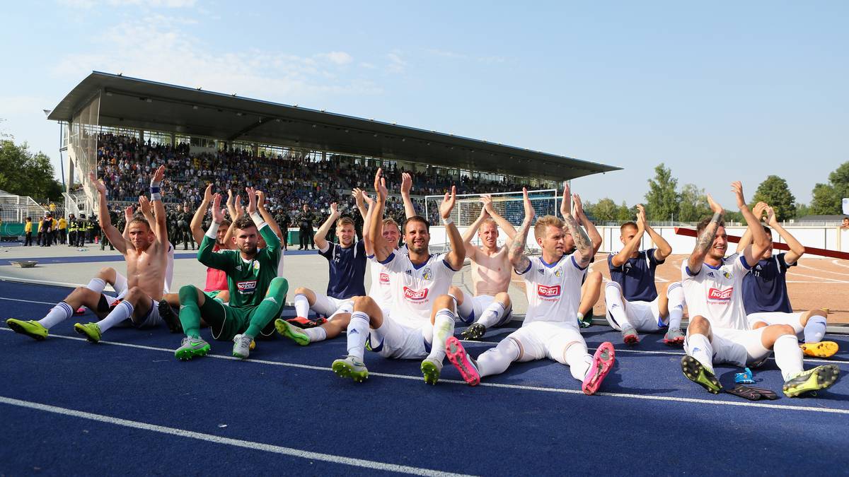 Bayern-Gegner Carl Zeiss Jena sorgt vergangene Saison für eine riesige Überraschung. Der Regionalligist schaltet in der ersten Pokalrunde einen ganz Großen aus