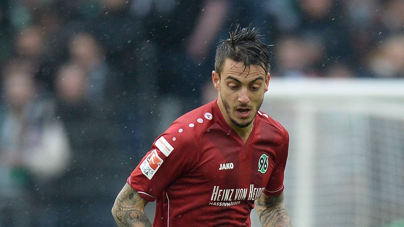 Joselu bei 96 zurück im Training