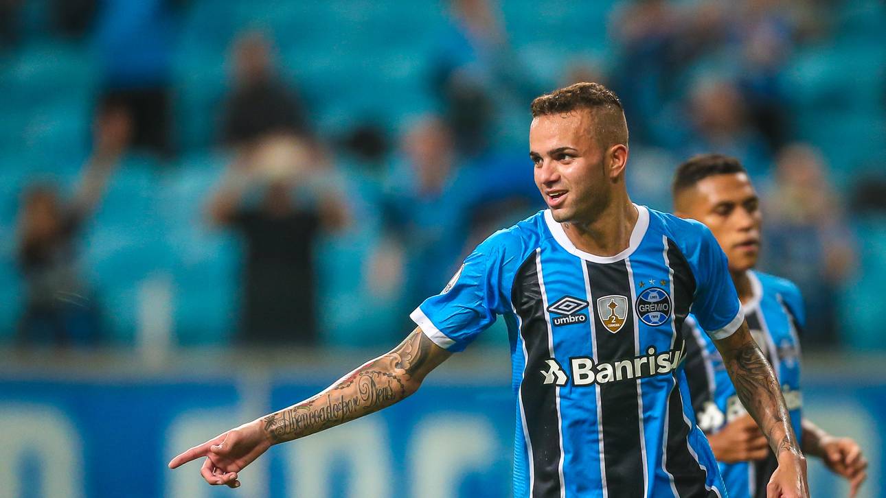 FBL-LIBERTADORES-GREMIO-ZAMORA