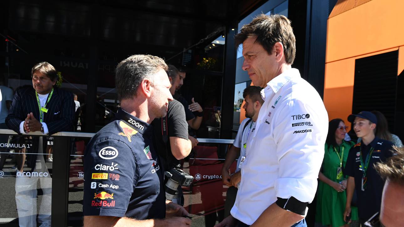 Wolff stichelt gegen Red Bull