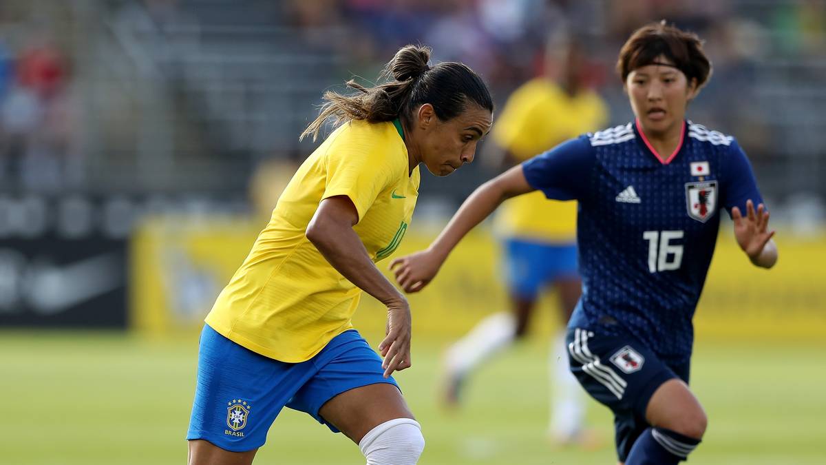 Daran ändert auch Superstar Marta nichts, obwohl SPORT1-Expertin Celia Sasic die inzwischen 33-Jährige immer noch als "großes Aushängeschild" der Selecao und eine der "prägendsten Figuren im Frauenfußball" betrachtet