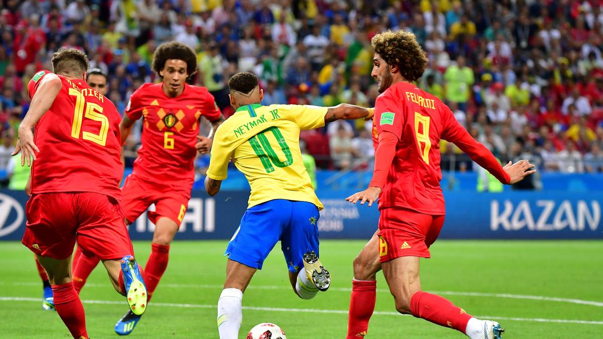 NEYMAR (2018): Neymar verpasst mit Brasilien bei der WM 2018 in Russland nicht nur den ersehnten Titel, der Superstar gerät darüber hinaus ins Zentrum der Attacken. Bereits im Vorfeld des Turniers wird Neymars Fallsucht kritisiert, während der WM lieferte er mit mehreren Schwalben seinen Kritikern neuen Zündstoff