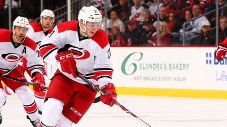 Drayson Bowman im Trikot der Carolina Hurricanes 