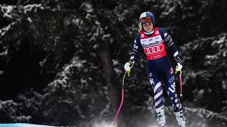 Lindsey Vonn will trotz Kreuzbandrisses bei Olmypia um Gold fahren. In einer Pressekonferenz am Dienstag erklärte die 41-Jährige die Hintergründe.
