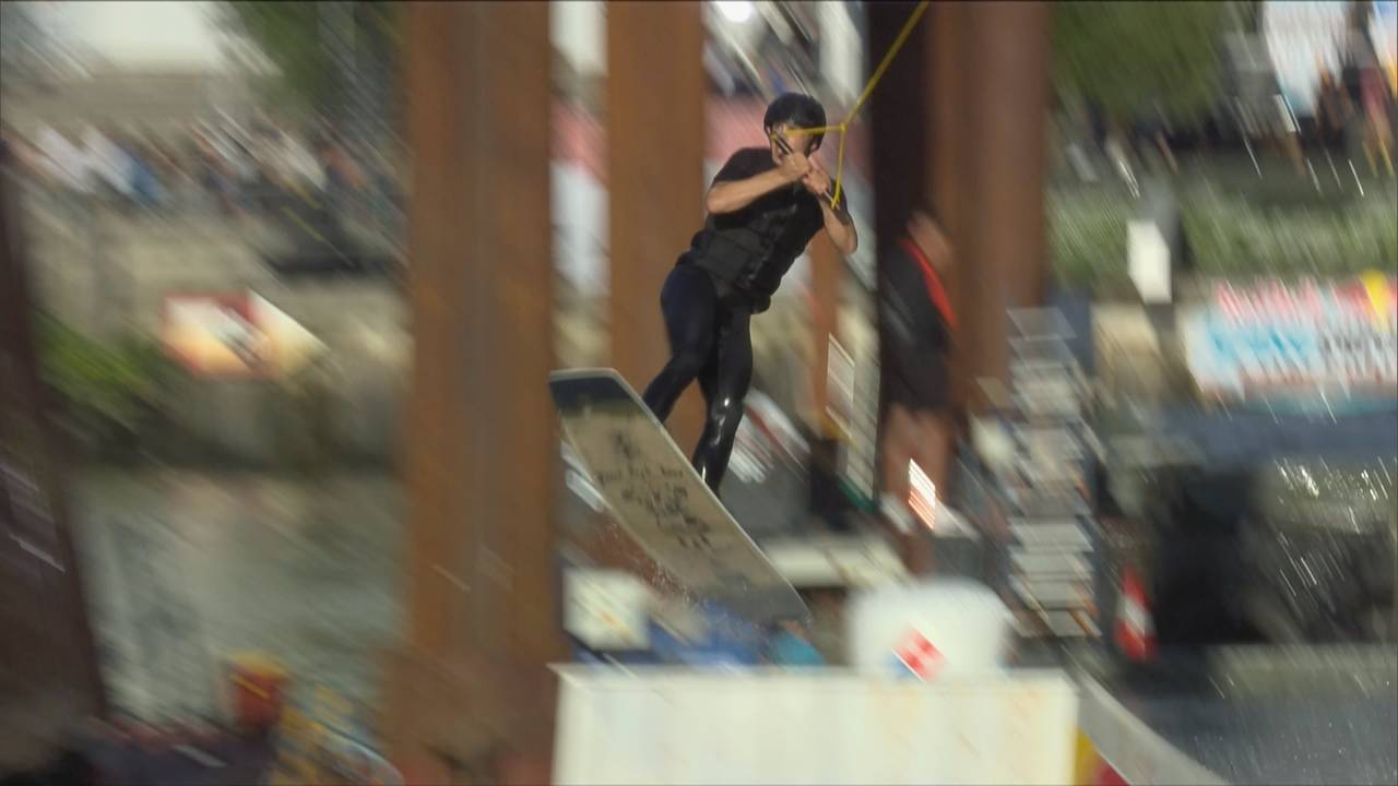 Red Bull Wake Capital 2021: Timo Kapl krönt sich zum Champion von Hamburg