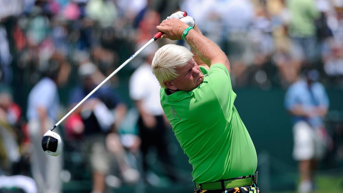 JOHN DALY: Das "Enfant terrible" des Golfsports, John Daly, hat ein anderes Problem. Seine Spielsucht trieb ihn in den Ruin. Der US-Amerikaner schrieb in seiner Biografie, er hätte "in den letzten 20 Jahren etwa 60 Millionen Dollar verspielt". Zudem war Daly alkoholsüchtig und machte mehrere Entziehungskuren. Bereits 1995 war er pleite. Doch dann gewann er die British Open und zockte weiter. Mit der Enthüllung seiner Autobiografie 2006 wurde seine Pleite öffentlich