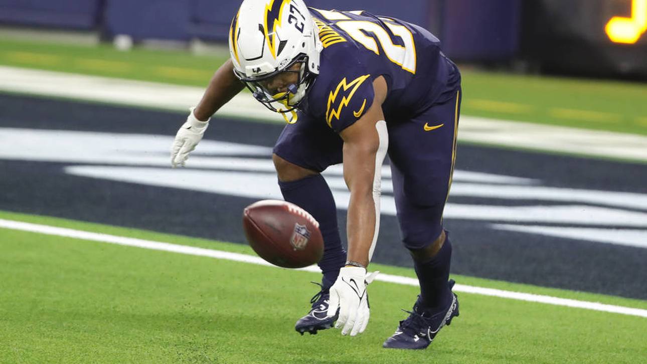 Dobbins-Schock: Chargers in Not