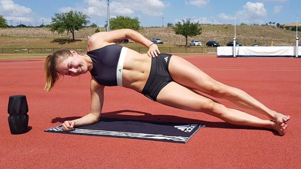 Harte Trainingsarbeit und ein sympathisches Auftreten bringt die junge Deutsche hervorragend unter einen Hut. In Berlin reicht es zu Silber über 100 m