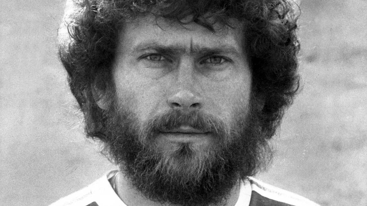 Der Klassiker der Siebziger und Achtziger - lange bevor er zum Hipster-Trend der Neuzeit wurde: Paul Breitners Vollbehaarung