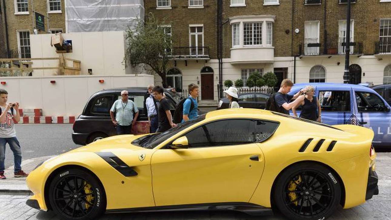 2016 Ferrari F12tdf
