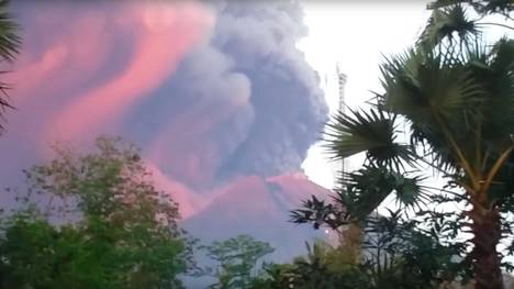 Vulkan-Ticker Bali: Flughafen wieder geöffnet