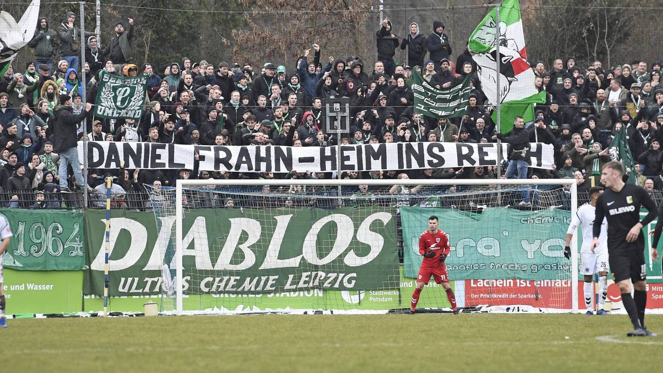 Fan-Proteste bei Frahns Rückkehr