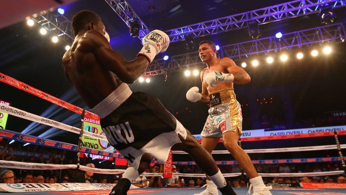 PLATZ 13: MIGUEL BERCHELT - Der Mexikaner ist zwar gerade einmal 1,70 Meter groß und wiegt weniger als 60 Kilo - wo "der Skorpion" hin schlägt, wächst aber trotzdem kein Gras mehr. Der WBC-Weltmeister im Superfedergewicht bewies das immer wieder eindrucksvoll...