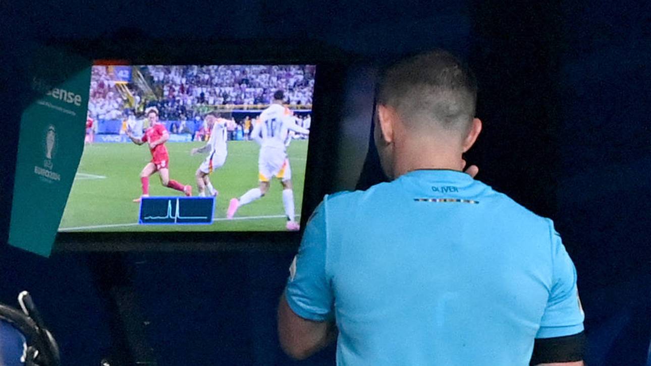 Handspiel-Reform? Kramer begeistert