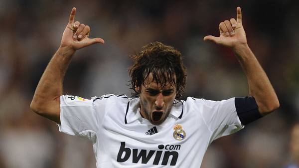 Raul Real Madrid v Espanyol - La Liga