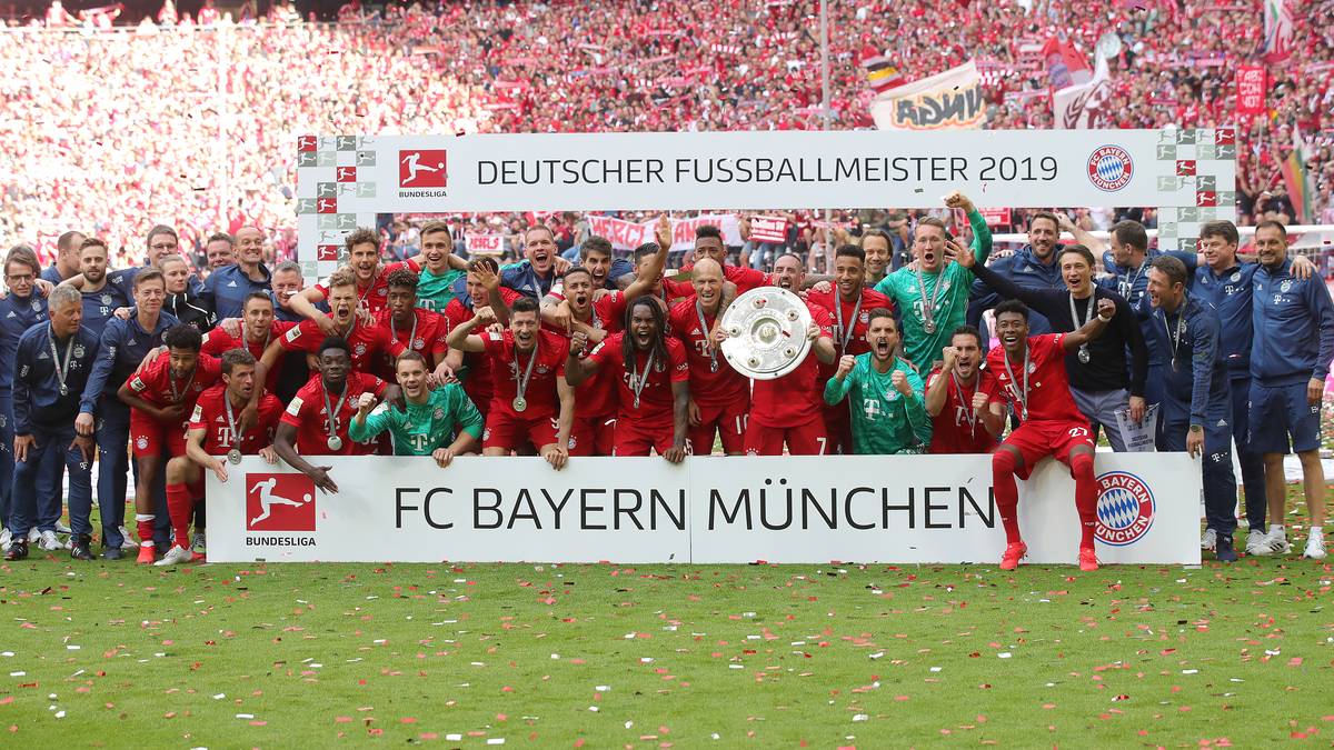 DEUTSCHLAND - FC BAYERN MÜNCHEN (29 Titel): Rekordmeister in Deutschland ist mit großem Abstand der FC Bayern: 29 Meisterschaften stehen auf der Habenseite. In den letzten sieben Spielzeiten sicherten sich die Münchner zudem immer die Schale - auch das ist Rekord. Hinter den Bayern rangiert der BVB mit neun Meisterschaften. Der erste deutsche Fußballmeister war übrigens der VfB Leipzig (1902/03)