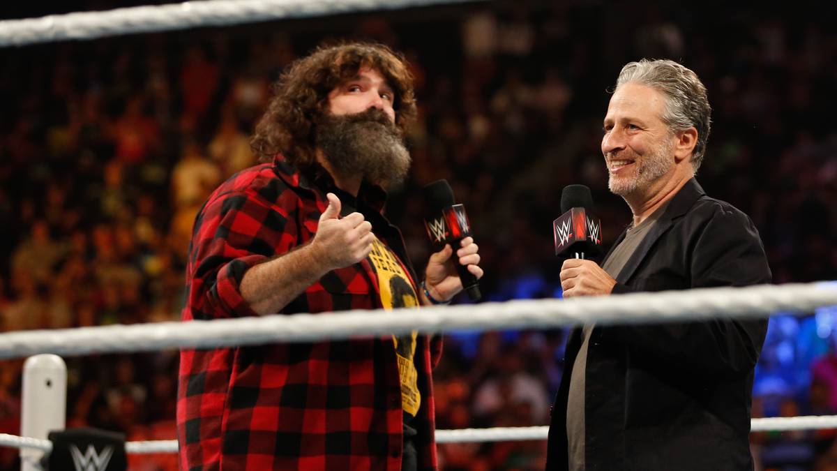 Foley, gesundheitlich schwer mitgenommen von seiner Karriere (zuletzt aber nach erfolgreichen Therapiemaßnahmen wieder in besserer Verfassung), war zuletzt bis 2017 als Show-Commissioner der Show Monday Night RAW zu sehen