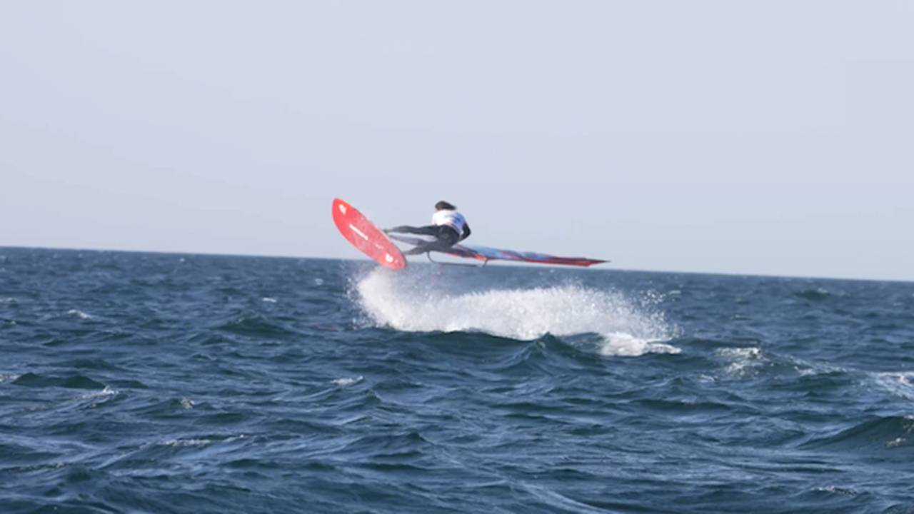 Weltmeister! Lennart Neubauer ist der neue König im Freestyle | Windsurfen