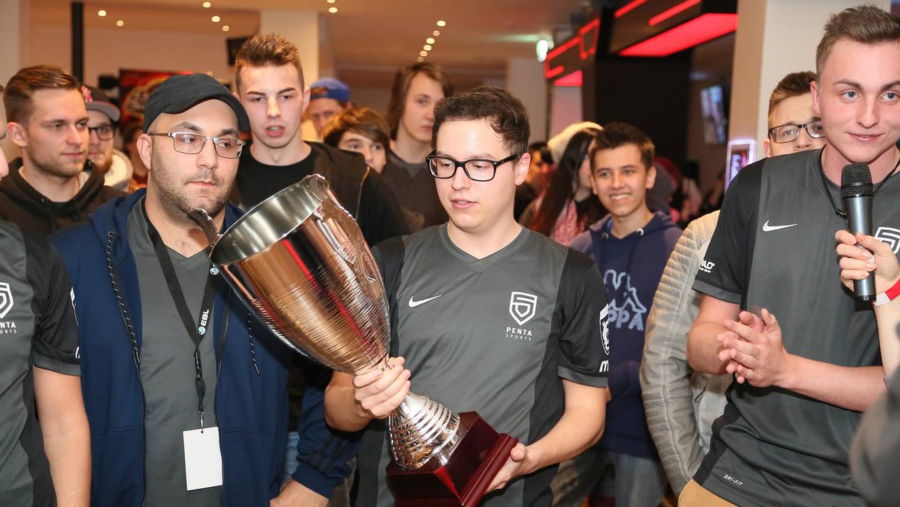 strux1: “Es fehlt der Zusammenhalt”