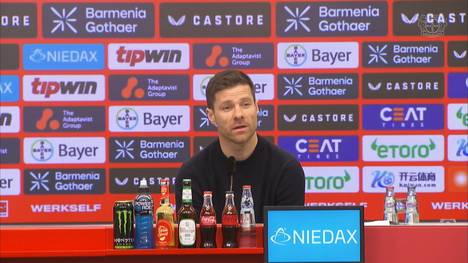 Xabi Alonso spricht nach dem Remis gegen den FC Bayern über die Chancen auf die Meisterschaft von der Werkself.