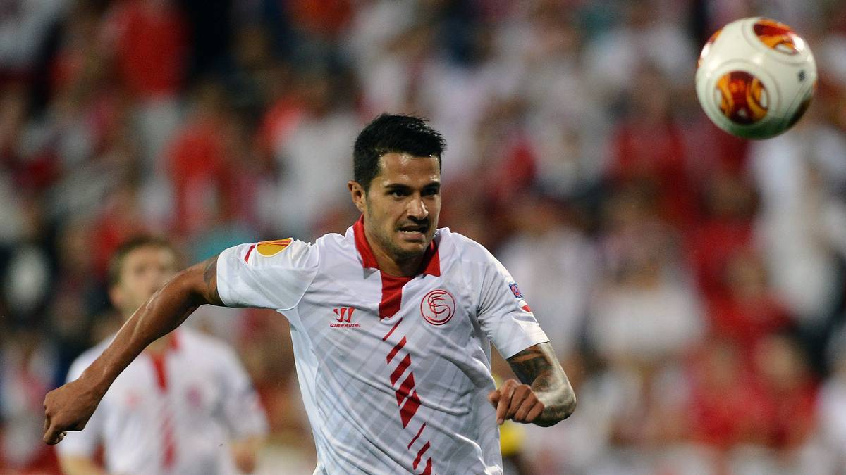 VITOLO: Wie Gameiro und Bacca kam Vitolo 2013 zu den Andalusiern. 3,2 Millionen verlangte UD Las Palmas damals für den Spanier. Drei Jahre später verließ er den Verein für 36 Millionen Euro in Richtung Atlético Madrid