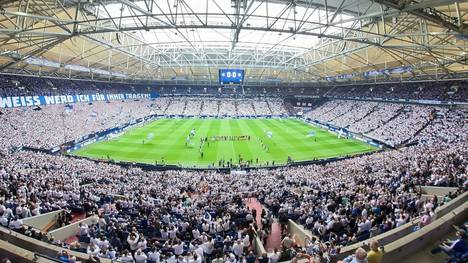 Nach dem Spiel Schalke-Frankfurt kam es zu Fan-Gewalt