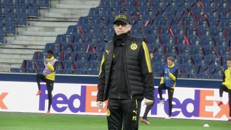 In der Saison 2017/2018 übernimmt Peter Stöger den Trainerposten beim BVB. Dies bereut er im Nachhinein, weil zu wenig Zeit zwischen den Trainerstationen lag. 