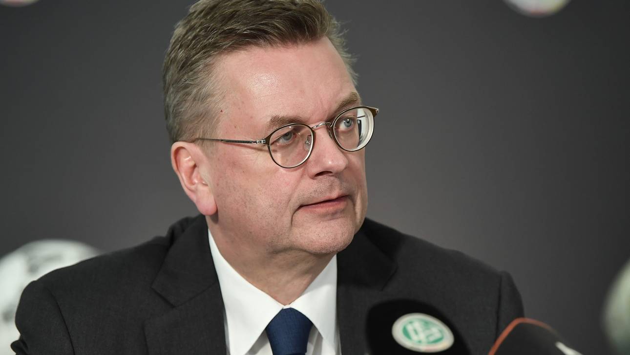 Sport-Tag: Grindel tritt zurück