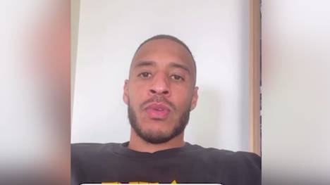 Nach dem Spiel von Olympique Lyon gegen PSG sind die Verantwortlichen von Lyon von der Leistung des Schiedsrichter-Gespanns schwer enttäuscht. Auch Ex-Bayern-Star Corentin Tolisso lässt Dampf ab. 