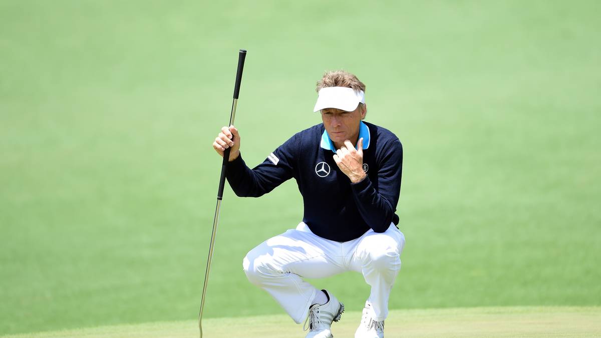 Reichlich Erfahrung bringt auch die deutsche Golf-Legende Bernhard Langer mit, der sich souverän für die Schlussrunden qualifiziert