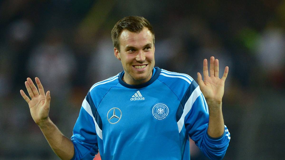 Der frühere Nationalspieler unterschreibt bis 2019 bei den Lilien. Trainer Torsten Frings ist "überglücklich", Großkreutz selbst gibt zu verstehen: "Ich freue mich riesig. Wie bei all meinen vorherigen Klubs werde ich alles dafür tun, dass wir gemeinsam Erfolg haben werden."