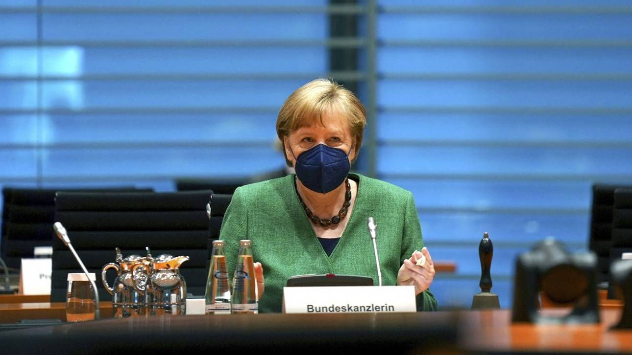 DFB-Boss? Das sagt Merkels Sprecher