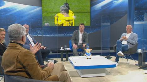 Die jungen Wilden vom BVB sorgen mal wieder für Begeisterung. Marcel Reif und Mario Basler zweifeln daran, dass das Team in der Besetzung allzu lange zusammenspielen wird.