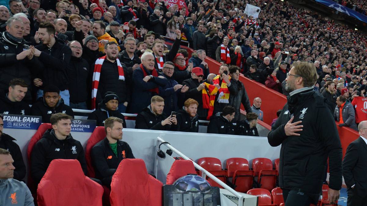 Auch das Rückspiel wird mit 2:1 gewonnen. Nach dem Halbfinal-Erfolg gegen die AS Rom zieht Liverpool sogar bis ins Finale ein, verliert dort allerdings nach zwei Blackouts von Keeper Loris Karius mit 1:3 gegen Real Madrid. Es ist Klopps drittes verlorenes Europapokal-Finale