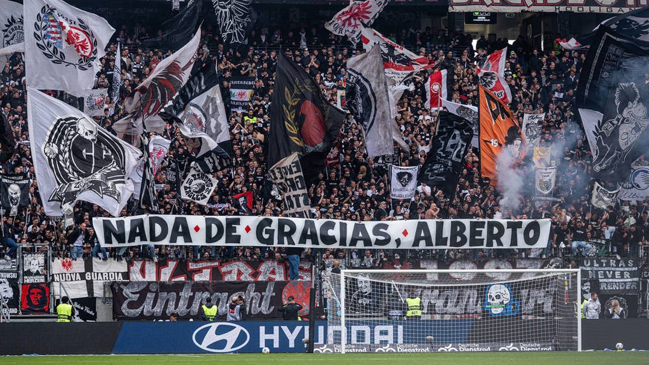 Die Anhänger von Eintracht Frankfurt stellten sich am letzten Spieltag gegen Trainer Riera
