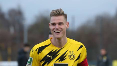 BVB-Jungprofi Steffen Tigges hat mit einem Appell an die Politik aufhorchen lassen und blickt in Sachen Marktwerte über den Tellerrand hinaus.