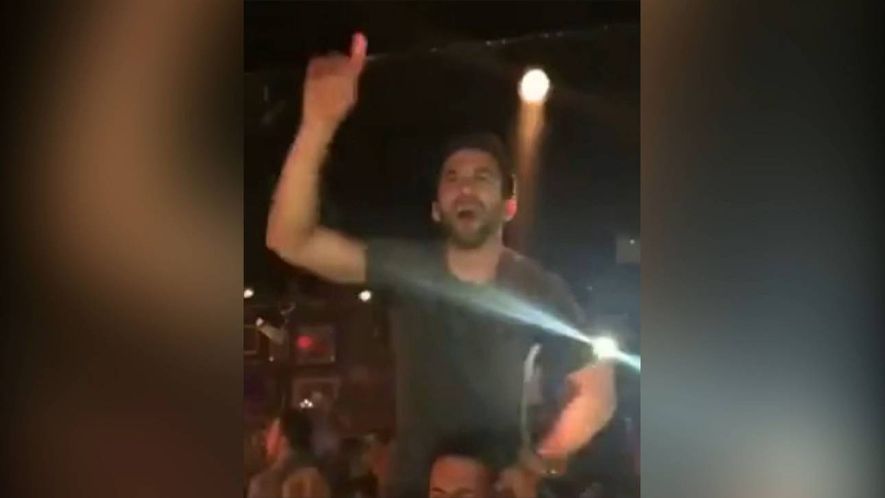 Aufstieg! Grigg und Wigan feiern