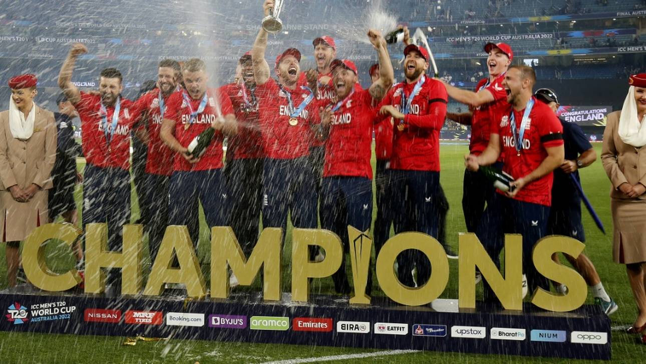 England doppelter Kricket-Weltmeister