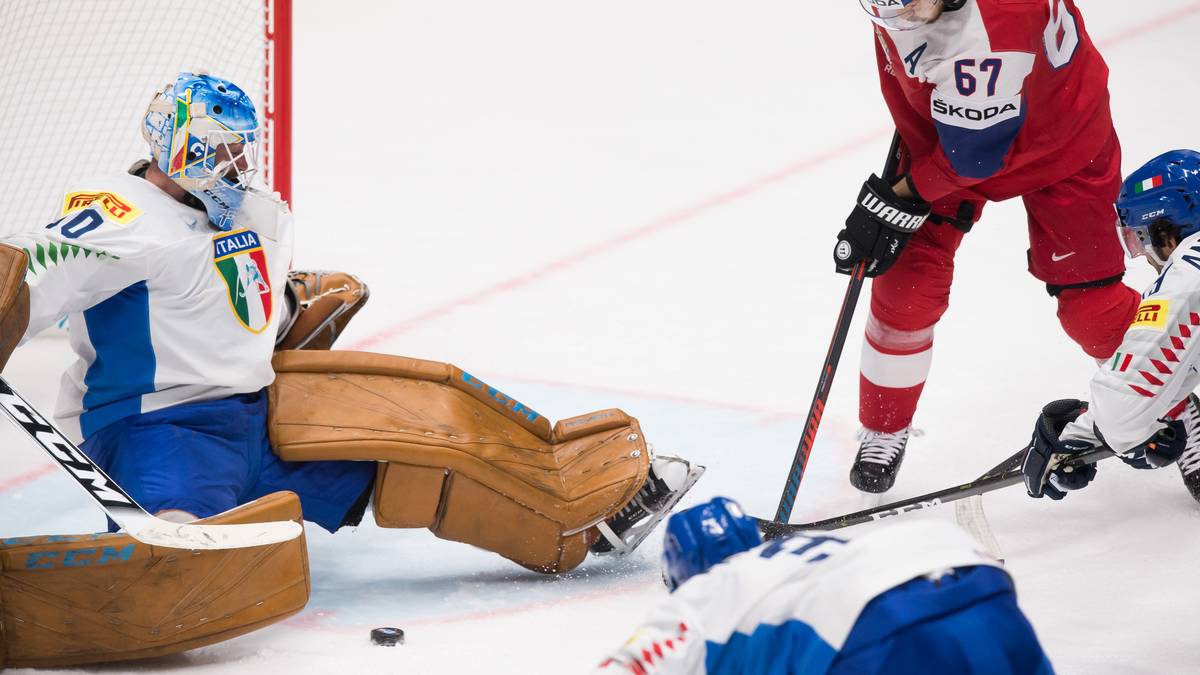 Auf der Gegenseite wartet bei den Tschechen ein furchteinflößendes Trio: Michal Frolik, Jakub Voracek und Dominik Simon. Die drei erzielte zusammen 14 Tore und gaben 26 Assists. Insgesamt feierten die Tschchen schon 39 Treffer - mehr als doppelt so viel wie das DEB-Team