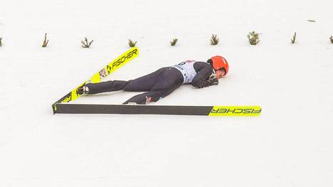 Selina Freitag stürzte beim Skispringen in Willingen