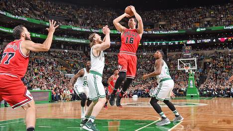 Paul Zipser im NBA-Spiel der Chicago Bulls bei den Boston Celtics